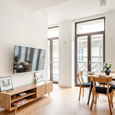 Free Garage Parking & Ac, Quiet Luxury - Old Town & Kazimierz-2